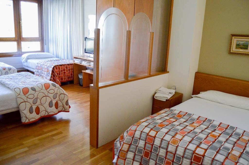 Pension Payvi Pamplona Esterno foto