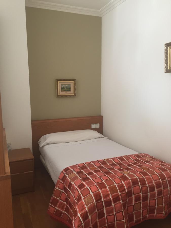 Pension Payvi Pamplona Esterno foto